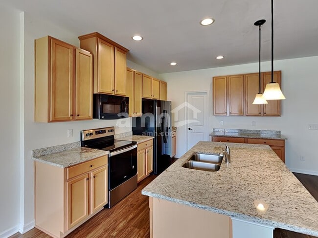 Foto del edificio - 2215 Ambergate Dr