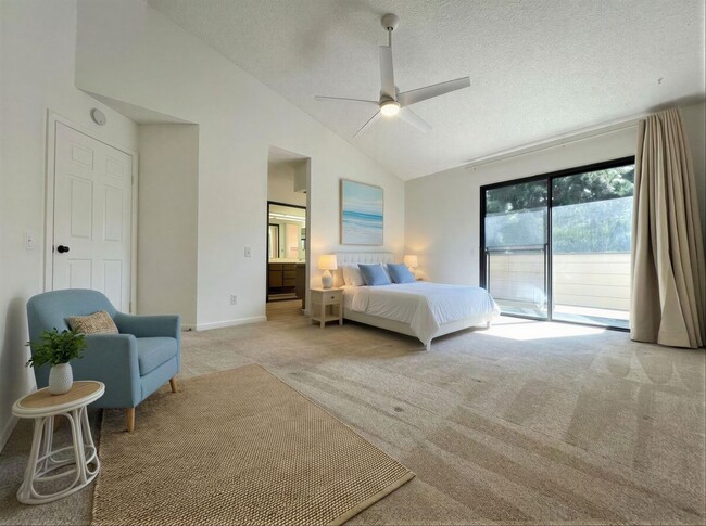 Building Photo - 4553 Chateau Dr