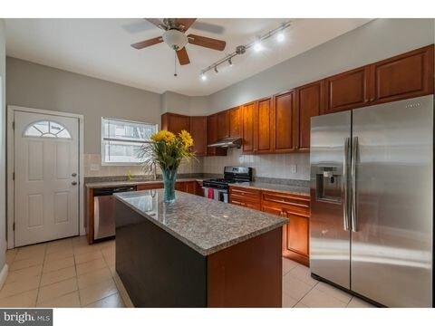 Foto del edificio - 1728 S 18th St