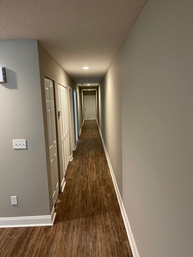 2162 Schumacher Ave, Jacksonville, FL 32207 Townhome Rentals in