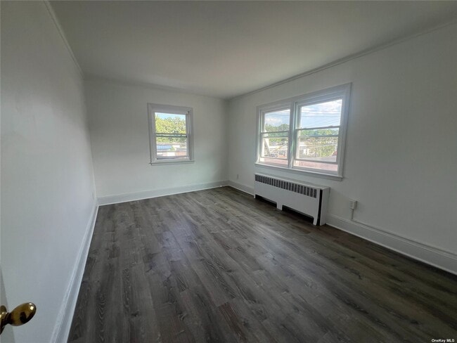 Building Photo - 326 Larkfield Rd