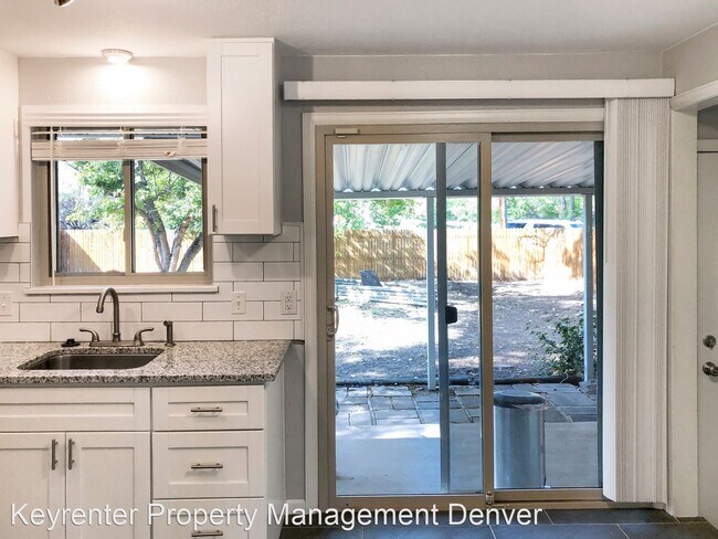 Building Photo - 4 br, 2.5 bath House - 2706 E Euclid Ave
