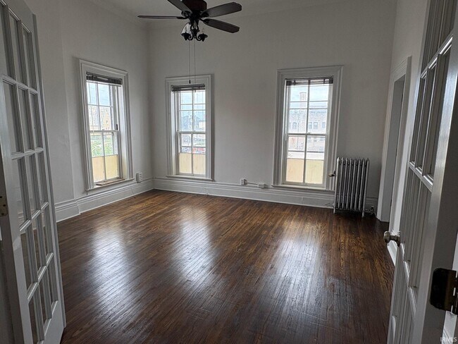 Foto del edificio - 511 W Wayne St