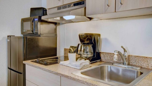 Building Photo - 4950 S Outlet Center Dr