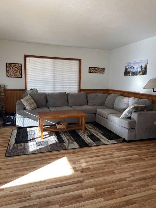 Building Photo - 2673 Wailaki St