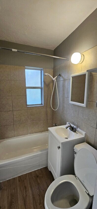 Foto del edificio - 2544 16th Ave S