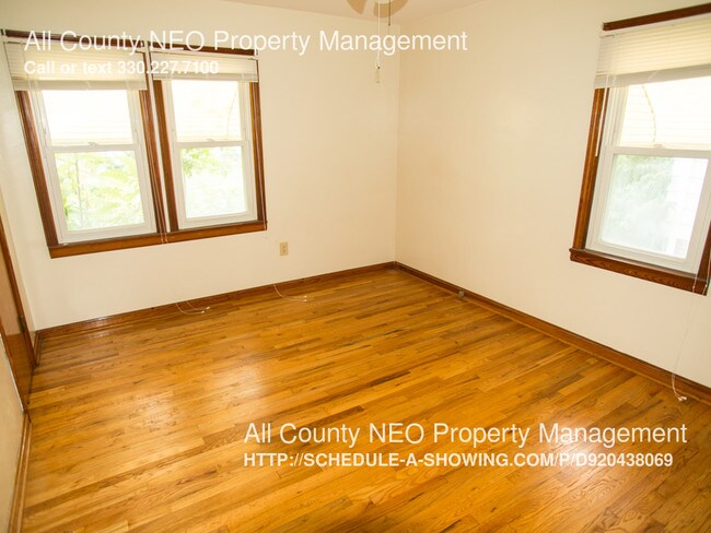 Foto del edificio - 5154 E 115th St
