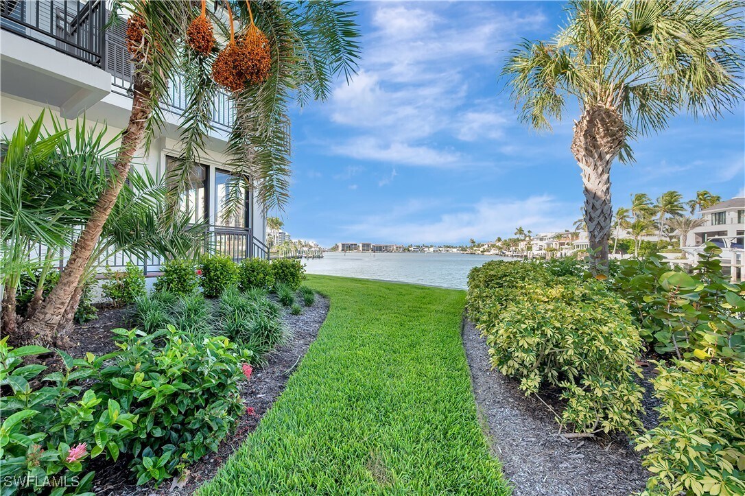 Building Photo - 2258 Gulf Shore Blvd N