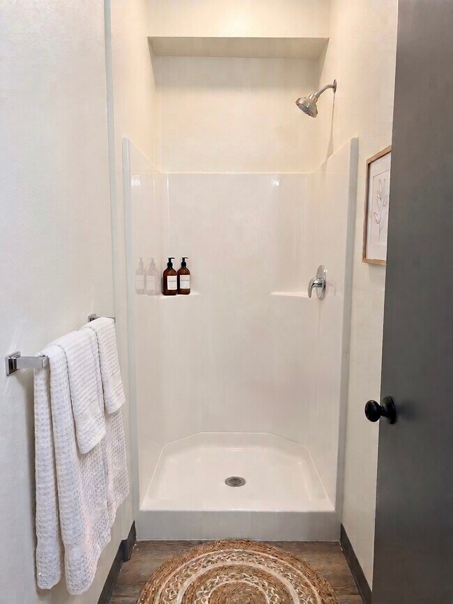 Foto del edificio - 4544 20th Ave NE