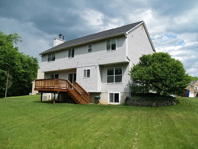 Building Photo - 3195 Otter Creek Ct