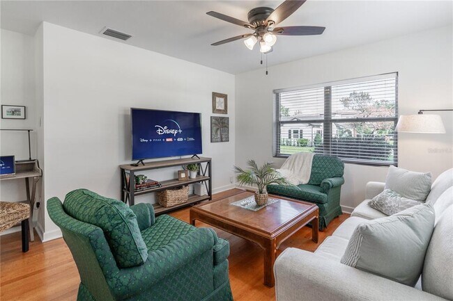 Foto del edificio - 733 Delaney Park Dr