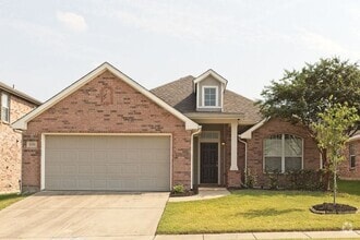 Building Photo - 1129 Acacia Dr
