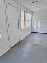 Building Photo - 341 E Henry St