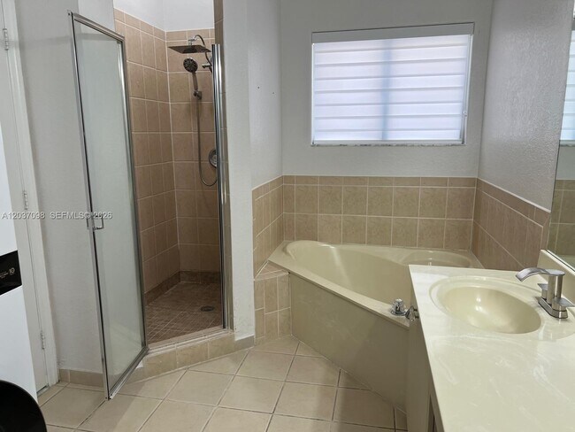 Foto del edificio - 6101 SW 159th Ct