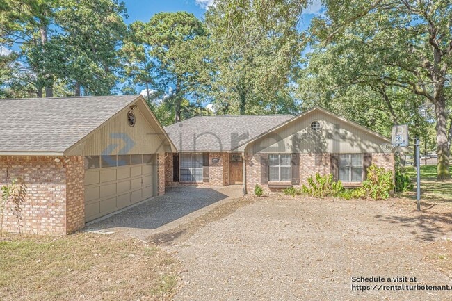 Building Photo - 10926 Mosswood Dr
