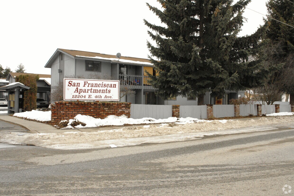 Foto del edificio - Aspen Grove Apartments