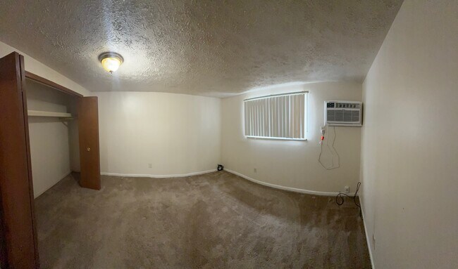 Foto del edificio - 4081 Airport Rd