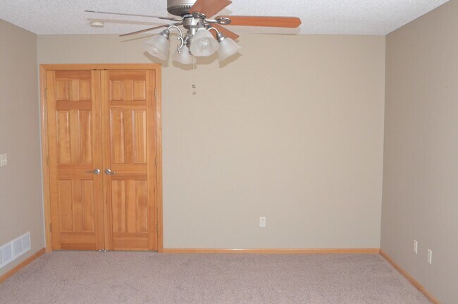 Building Photo - 15204 Wood Duck Trl NW