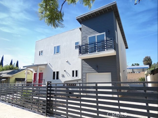 Foto principal - 1923 Holly Dr