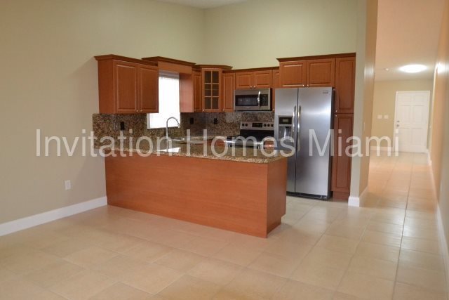 Building Photo - 4233 SW 153rd Ct