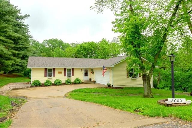 Foto principal - 2000 Valleyview Ln