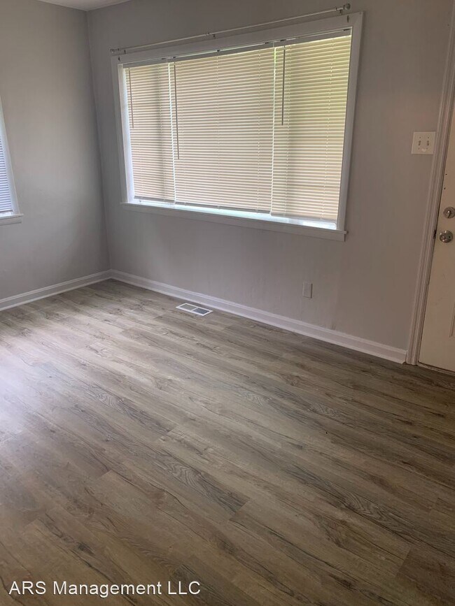 Foto del edificio - 2 br, 1 bath House - 6158 Emerald Avenue