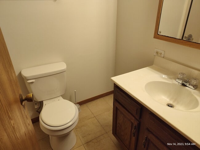 Foto del edificio - 434 Meadow Green Ln