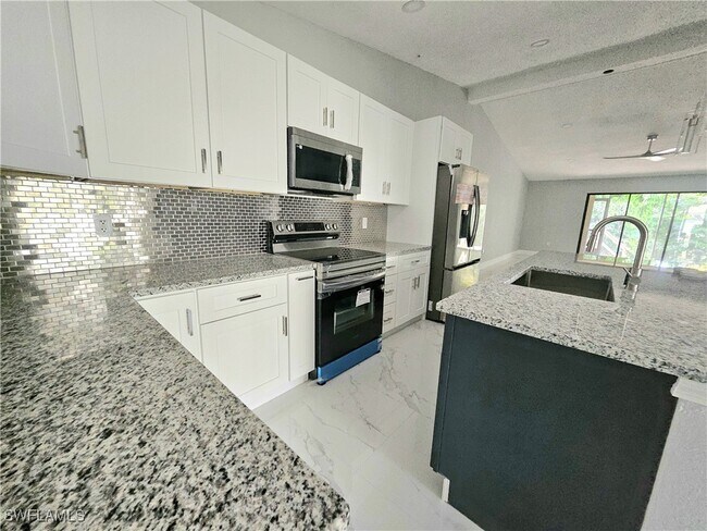 Foto del edificio - 17743 Port Boca Ct