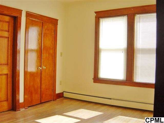 Foto del edificio - 613 N Chestnut St