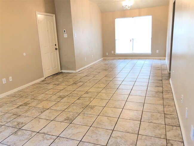 Foto del edificio - 22811 W Fairfax Village Cir