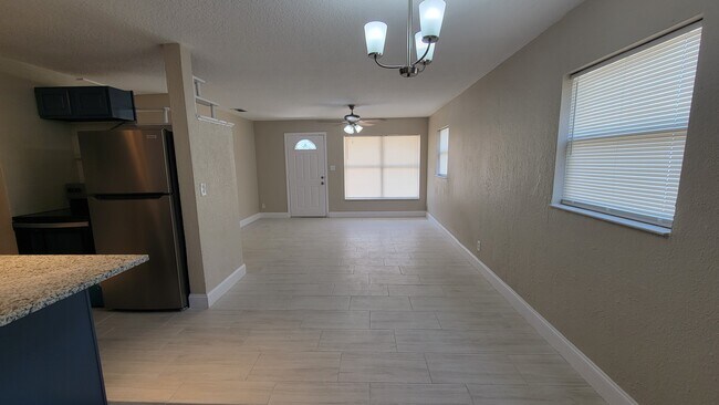 Reverse living room view - 4806 Vanguard St