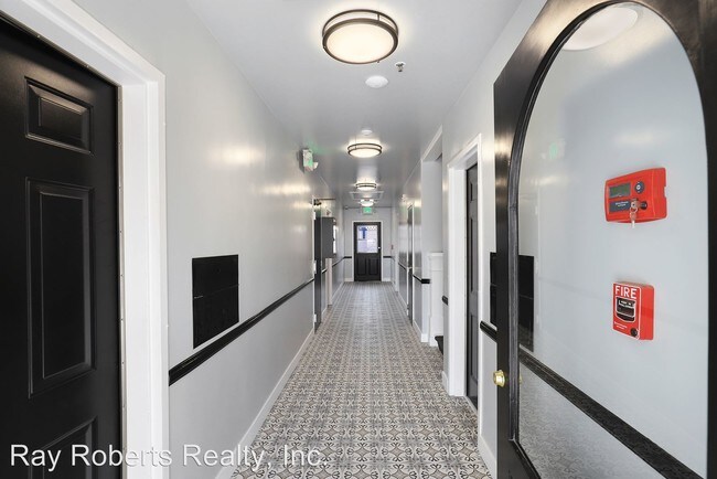 Foto del edificio - 4715 Fountain Ave