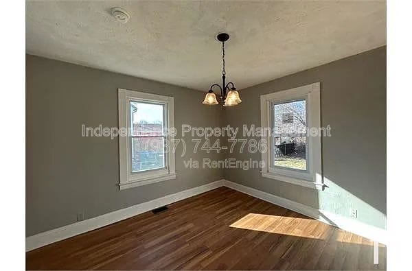 Building Photo - 1813 E 30th St