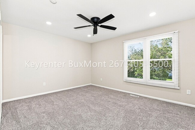 Building Photo - 102 Solway Cir
