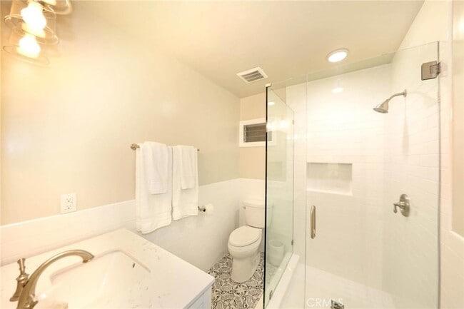 Foto del edificio - 327 3rd St