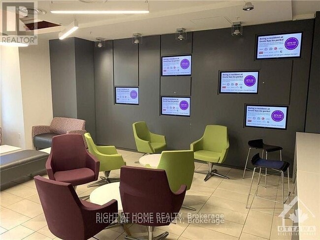 Photo du bâtiment - 105 Champagne Ave S