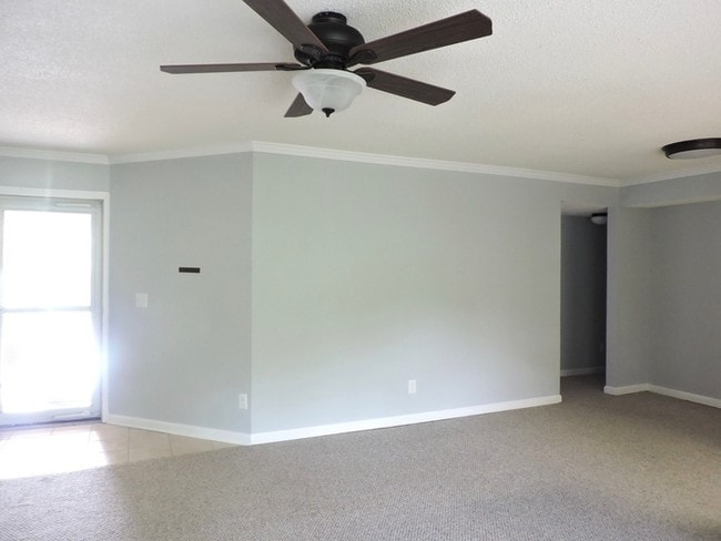 Building Photo - 1829 Montclair Dr