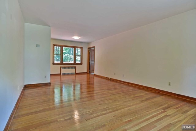 Building Photo - 59 Lilline Ln