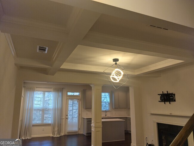 Foto del edificio - 4425 Newfangle Rd