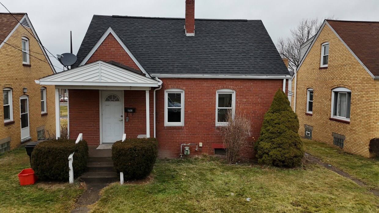 Photo - 2102 McLean St (Aliquippa, PA)