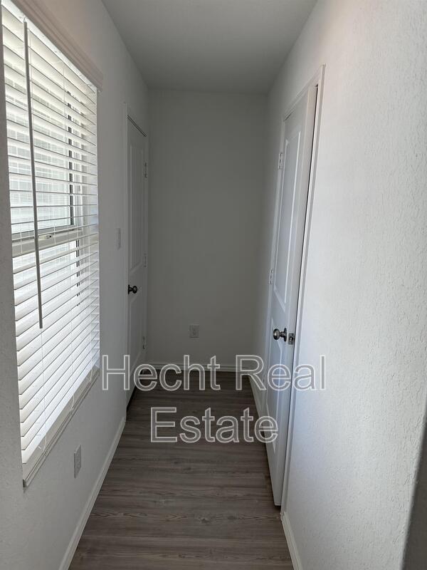 Foto del edificio - 2422 Broken Arrow