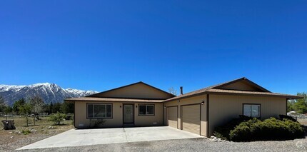 Building Photo - 826 Rubio Way