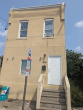 Building Photo - 2000 Broadway