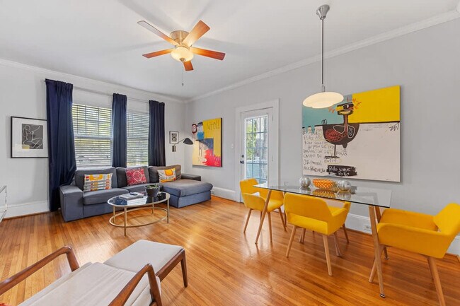 Building Photo - 800 Magnolia Ave