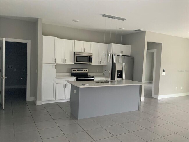 Building Photo - 505 Peace Dr