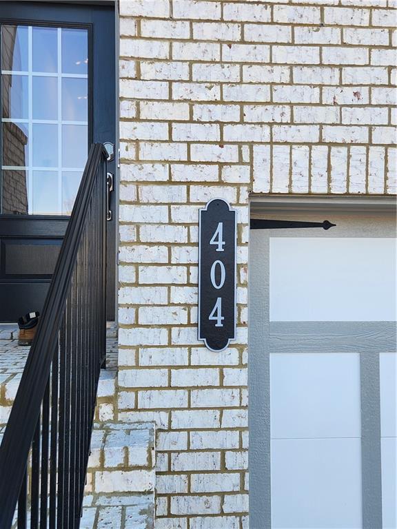 Building Photo - 404 Brodie Dr