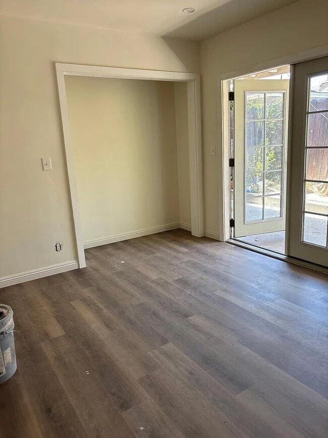 Foto del edificio - 3847 Sycamore Ave