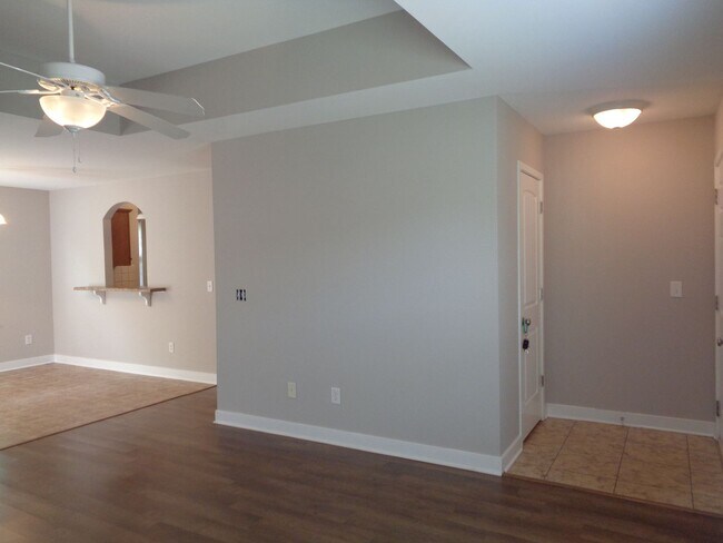 Foto del edificio - One Level House for Rent-Clemmonsville Rd. Area