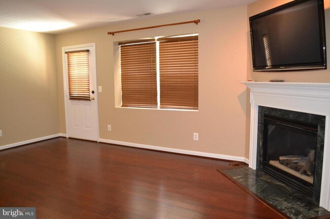 Building Photo - 12108 Tullamore Ct