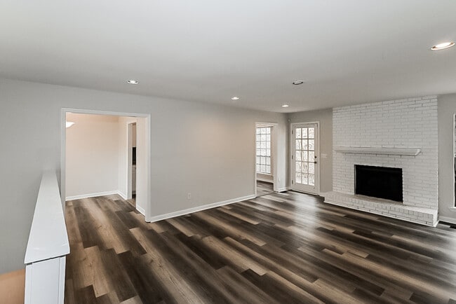 Building Photo - Fantastic Home in Birmingham